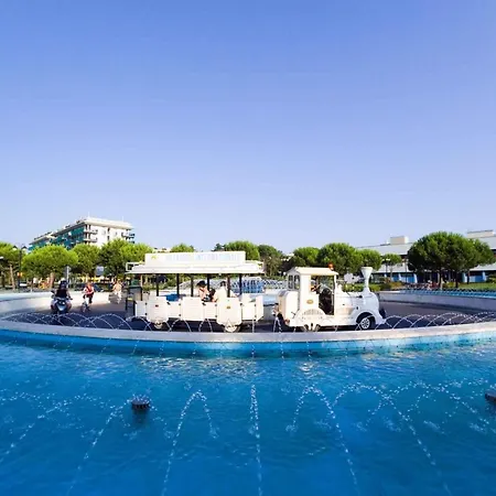 In 24546 Apartment *